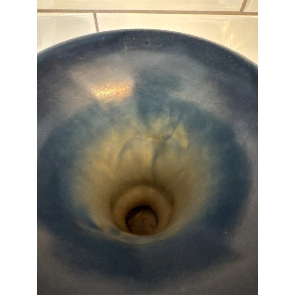 Roseville Pottery Zephyr Lily‎ 132-7